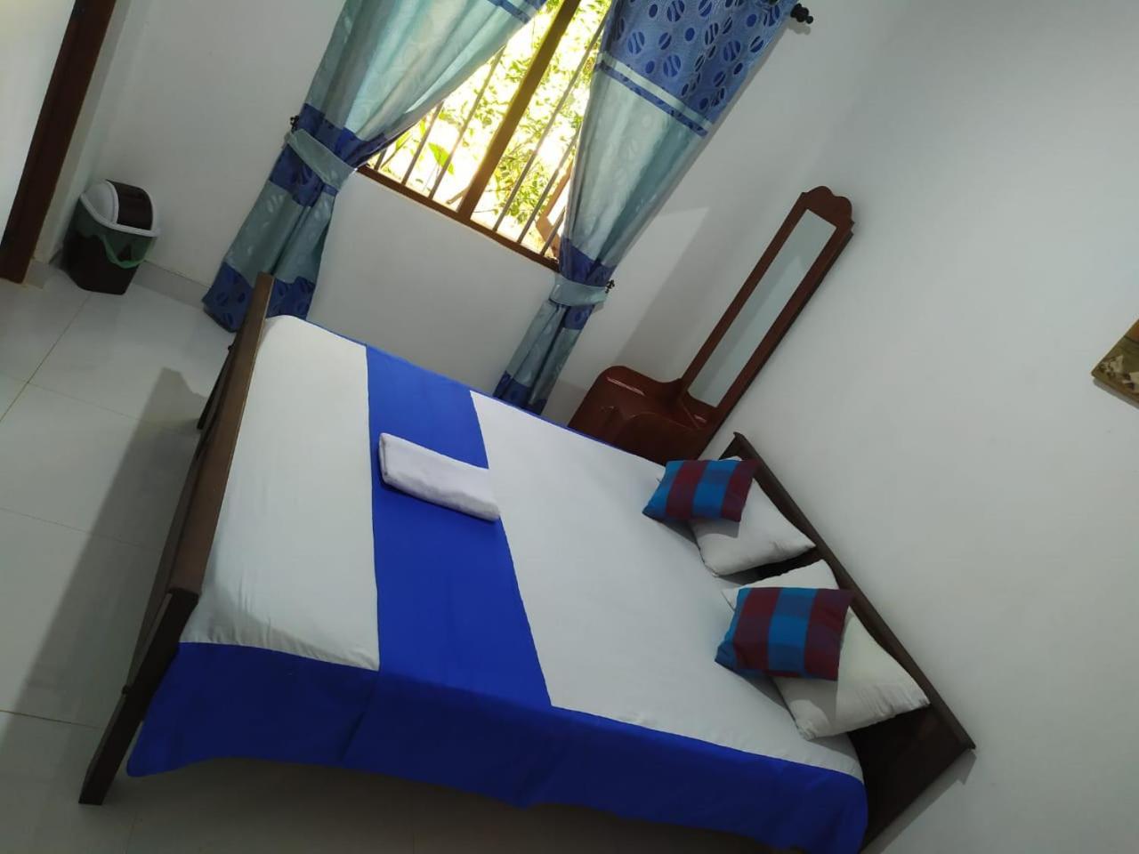 Agoura Hills Hotell Kurunegala Eksteriør bilde